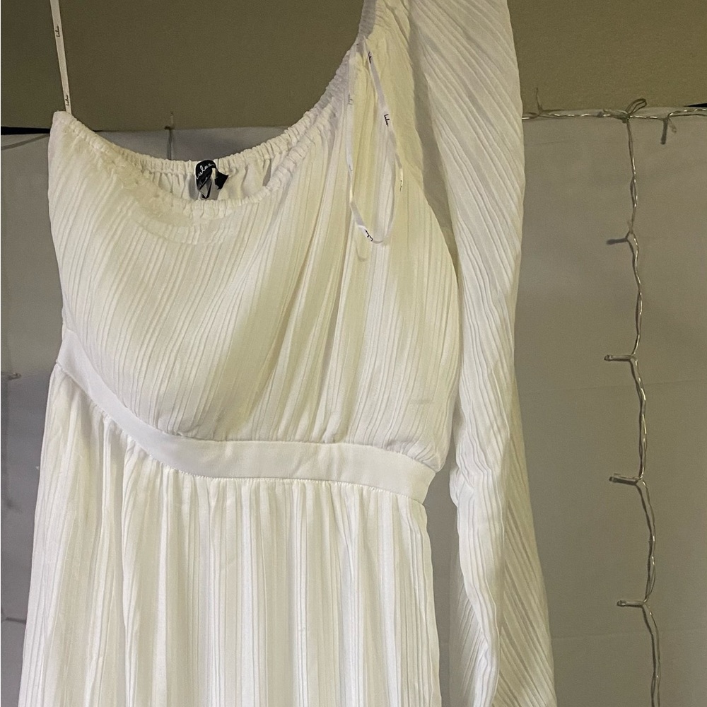 Lulu's White One-Shoulder Dress
